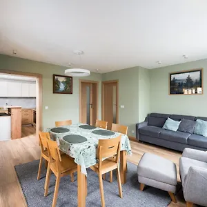 apartament-albatros-75m-z-ogrodkiem.warsawhotelspoland.com/